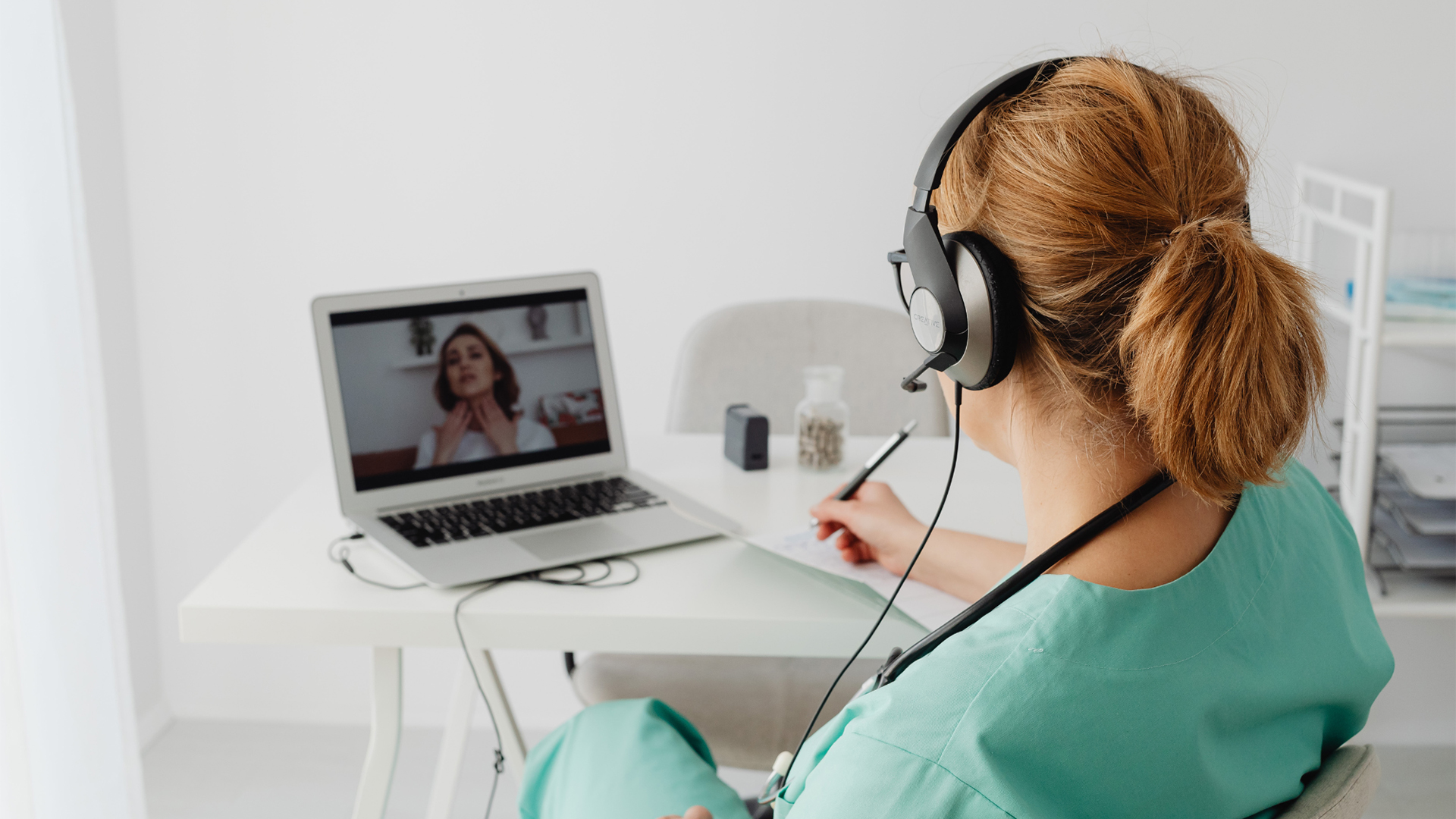 Curso de Comunicación Médico-Paciente y Competencias Digitales para Médicos